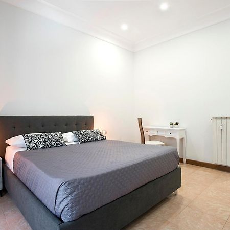 Appia Luxe - A Poche Fermate Del Centro Apartment Rome Bagian luar foto
