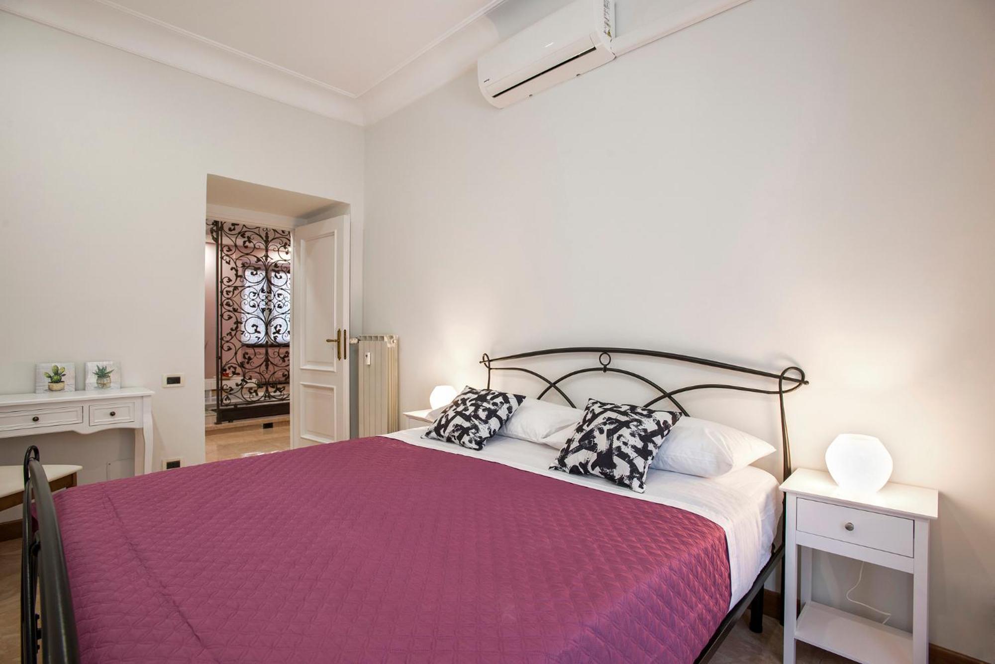 Appia Luxe - A Poche Fermate Del Centro Apartment Rome Bagian luar foto