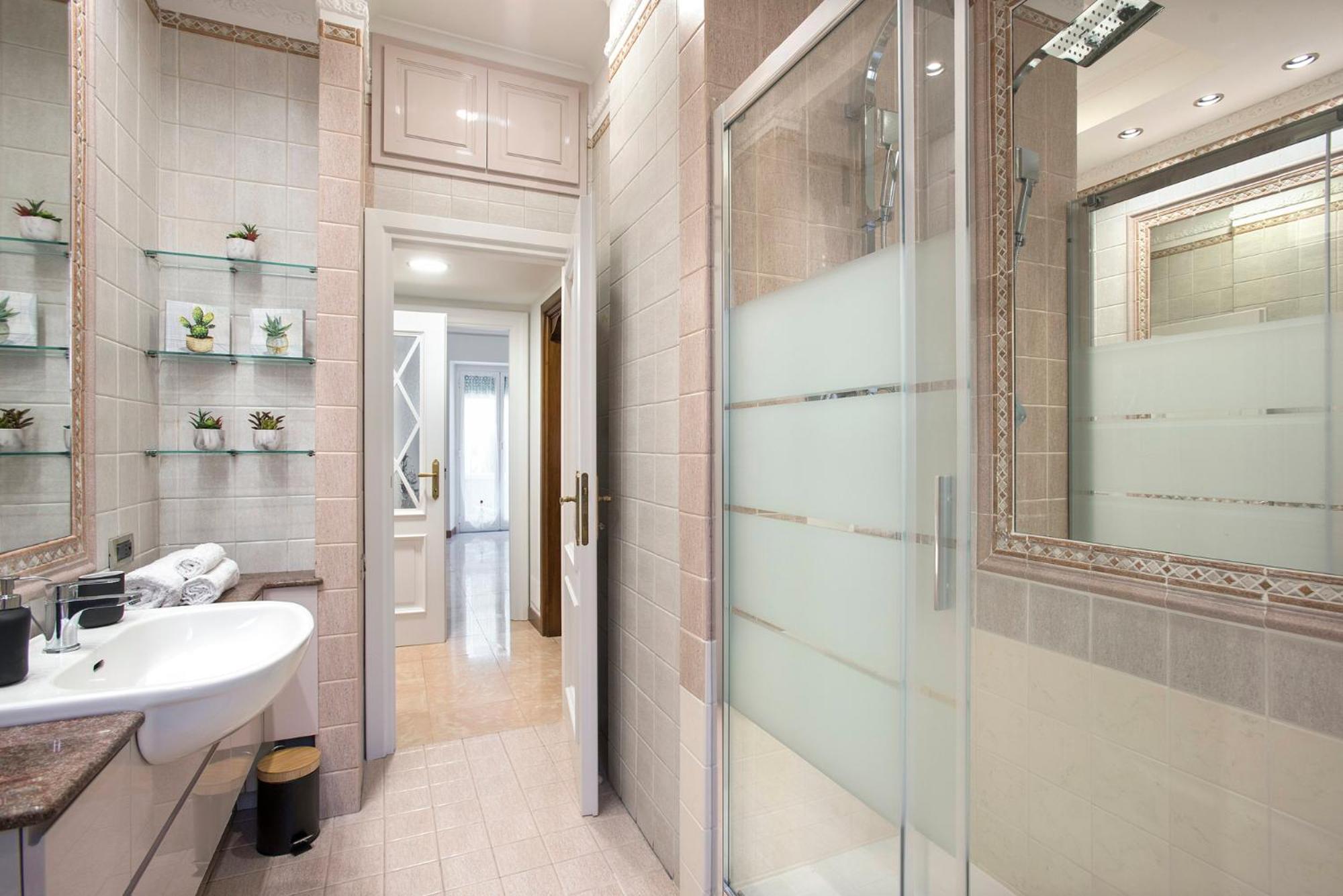 Appia Luxe - A Poche Fermate Del Centro Apartment Rome Bagian luar foto